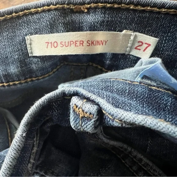 Levi’s Super Skinny Women's Jeans - Picture 3 of 4